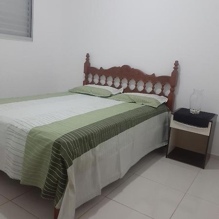 Quarto Em Apartamento Suzano Buitenkant foto